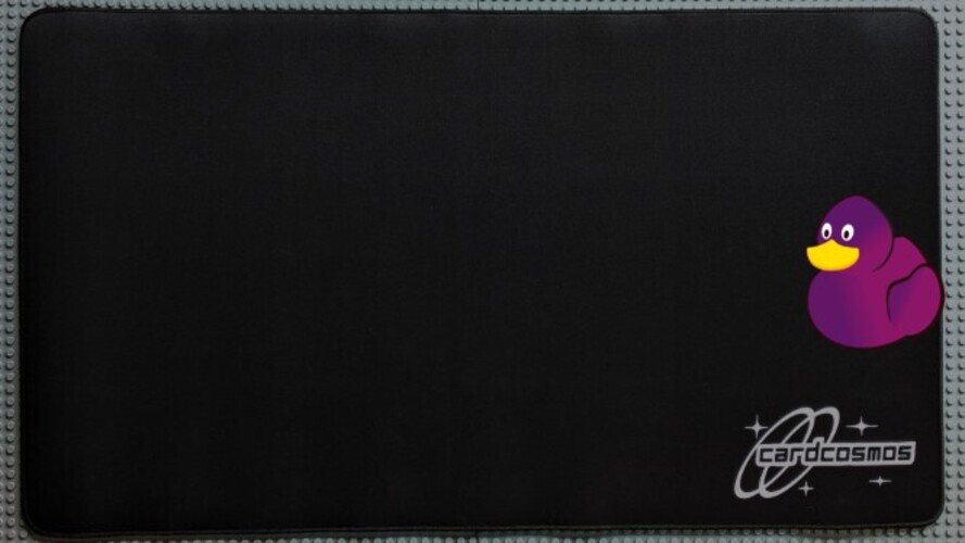 Premium Spielmatte (60 x 35cm) | Schwarz
