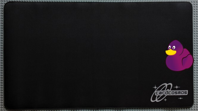 Premium Spielmatte (60 x 35cm) | Schwarz